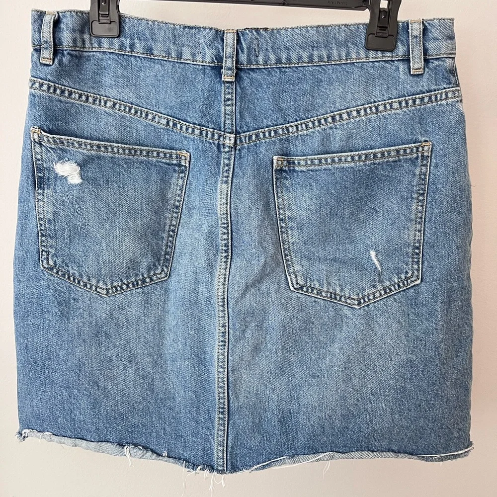 We The Free Light Blue Distressed Mini Skirt - Picture 2 of 3